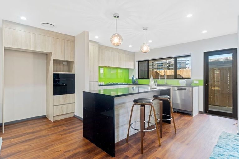Photo of property in 12c Hill Crescent, New Lynn, Auckland, 0600