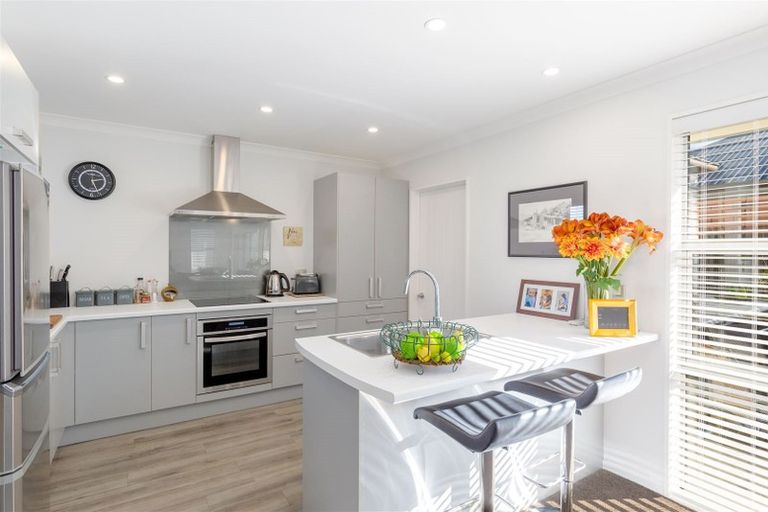 Photo of property in 1/502 Harewood Road, Harewood, Christchurch, 8051