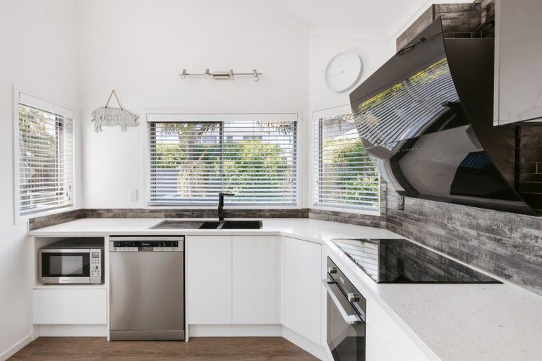 Photo of property in 219a Oceanbeach Road, Mount Maunganui, 3116