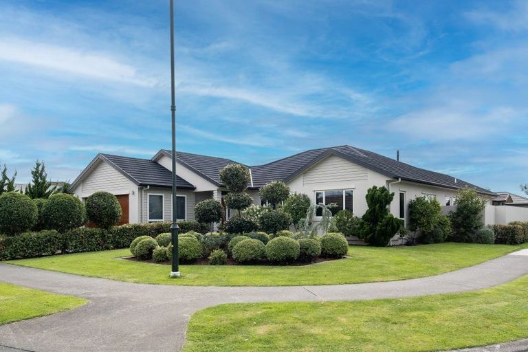 Photo of property in 2 Akaroa Road, Poraiti, Napier, 4112