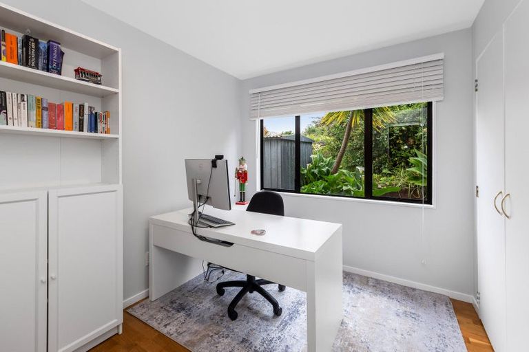 Photo of property in 446f West Coast Road, Glen Eden, Auckland, 0602