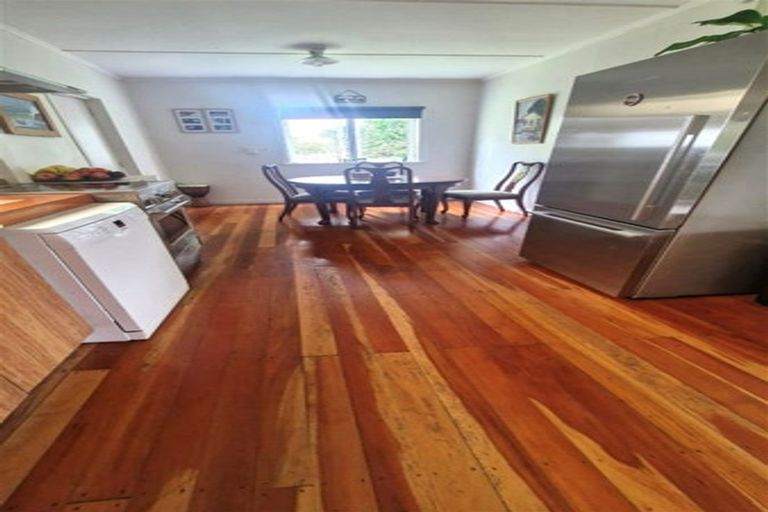 Photo of property in 1899 Paparoa Valley Road, Paparoa, 0571