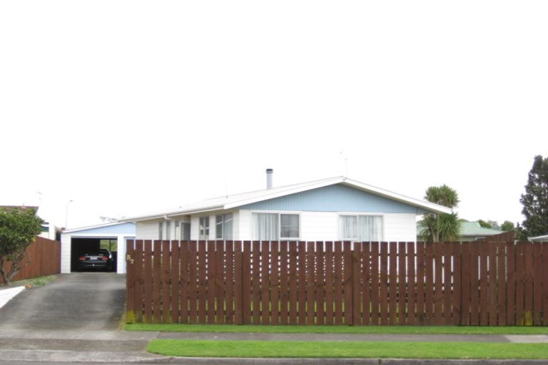 Photo of property in 37 Sunnyvale Street, Bell Block, New Plymouth, 4312