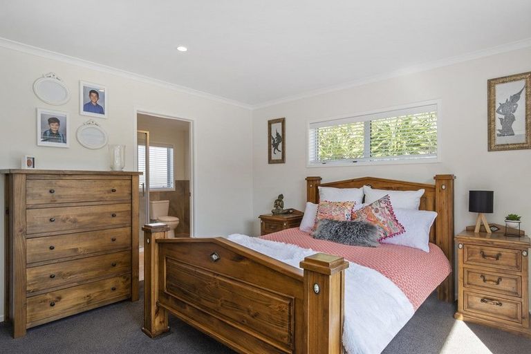 Photo of property in 53 Awataha Crescent, Pyes Pa, Tauranga, 3110