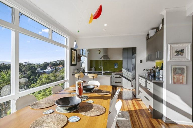 Photo of property in 33-35 Espin Crescent, Karori, Wellington, 6012