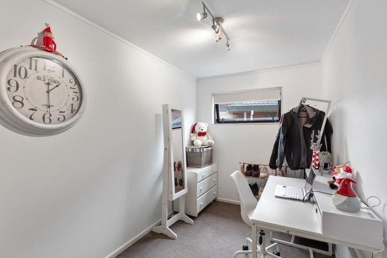 Photo of property in 24 Saint James Court, Paraparaumu, 5032