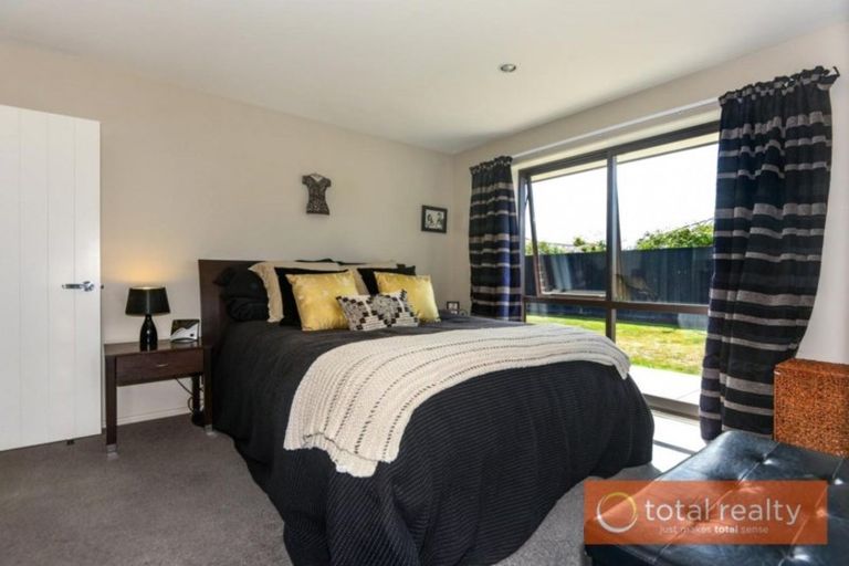 Photo of property in 18 Gosling Crescent, Halswell, Christchurch, 8025