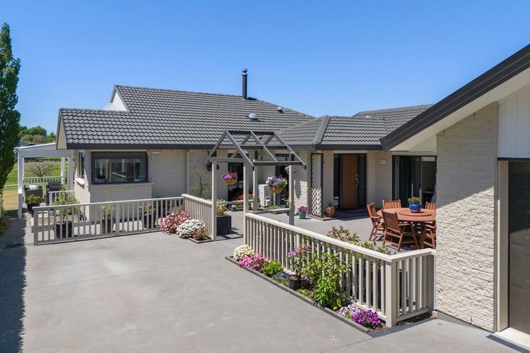 Photo of property in 56 Links View Drive, Omokoroa, 3114