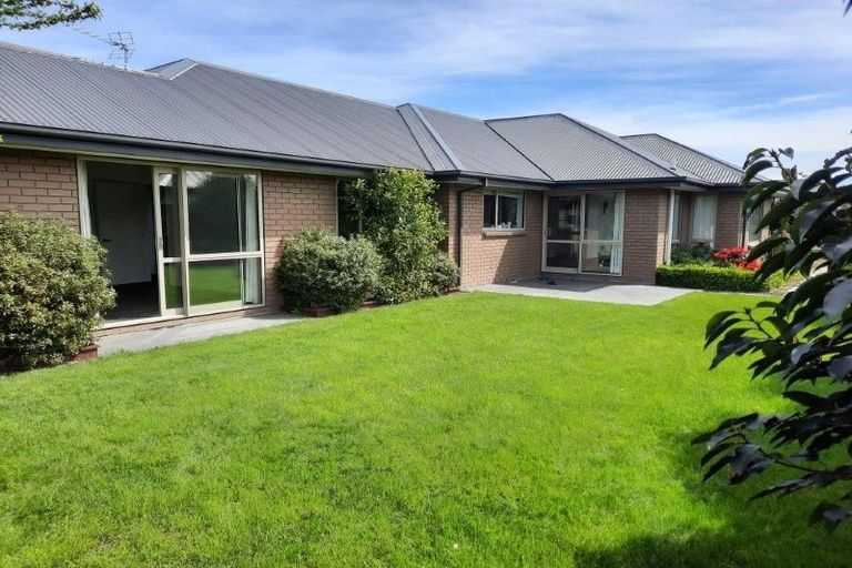 Photo of property in 7 Bamber Crescent, Halswell, Christchurch, 8025