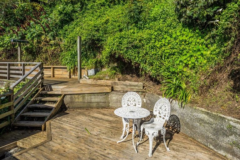 Photo of property in 176 Saint Andrews Road, Plimmerton, Porirua, 5026