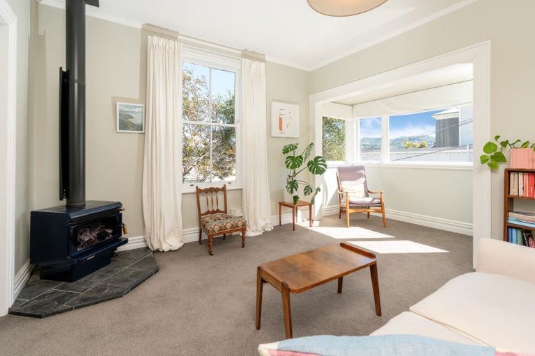 Photo of property in 8 Port Street, Mount Victoria, Wellington, 6011