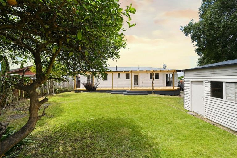 Photo of property in 13 Minifie Avenue, Melville, Hamilton, 3206