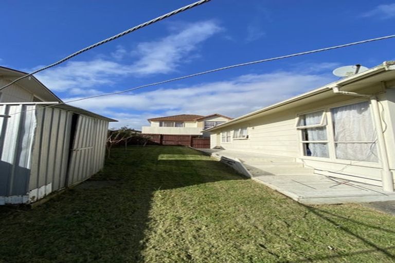 Photo of property in 300 Bucklands Beach Road, Bucklands Beach, Auckland, 2012