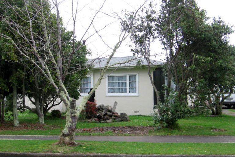 Photo of property in 15 Winchester Street, Awapuni, Palmerston North, 4412