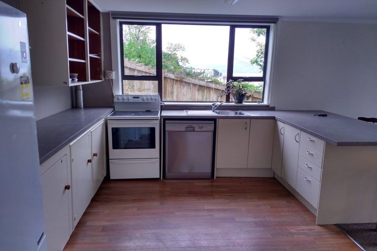 Photo of property in 215 Ravensbourne Road, Ravensbourne, Dunedin, 9022