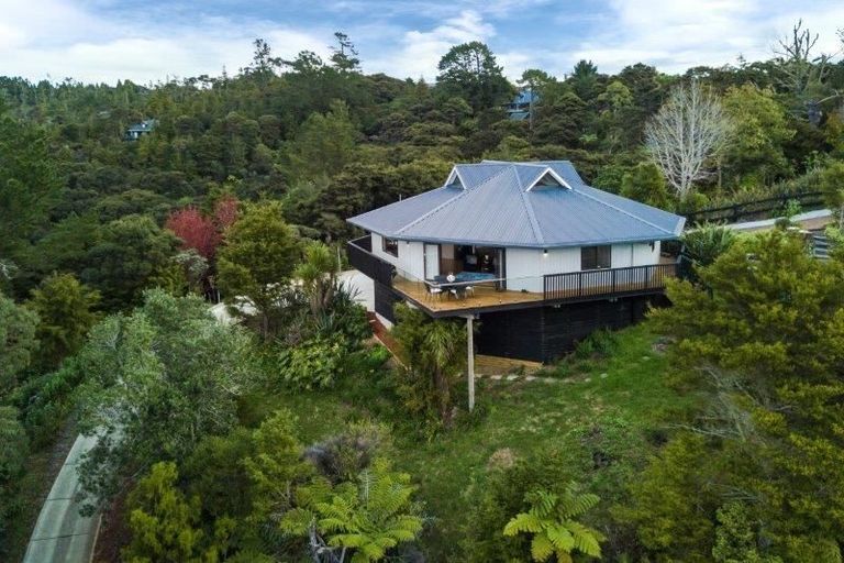 Photo of property in 45 Brick Bay Drive, Sandspit, Warkworth, 0982