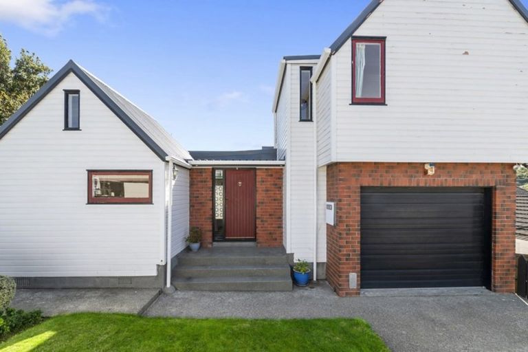 Photo of property in 11 Haast Close, Kelson, Lower Hutt, 5010