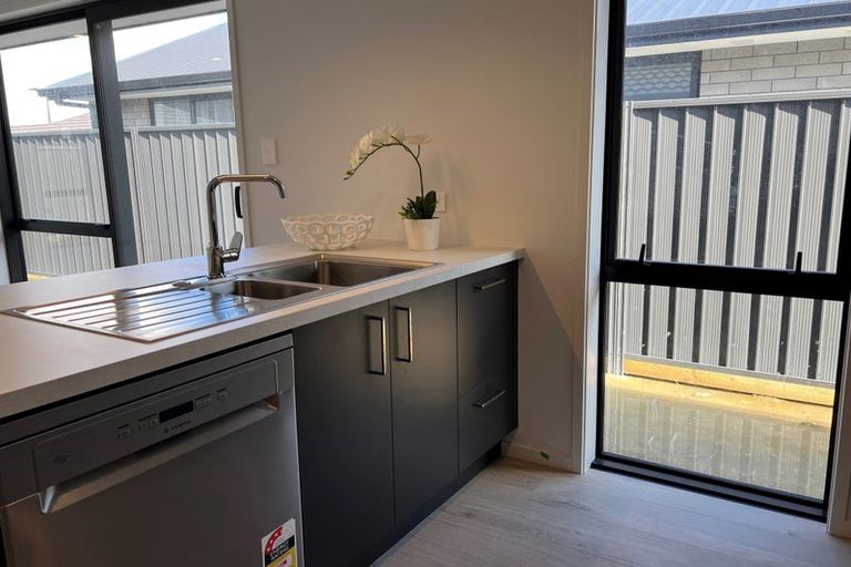 Photo of property in 14 Ash Lane, Omokoroa, 3114