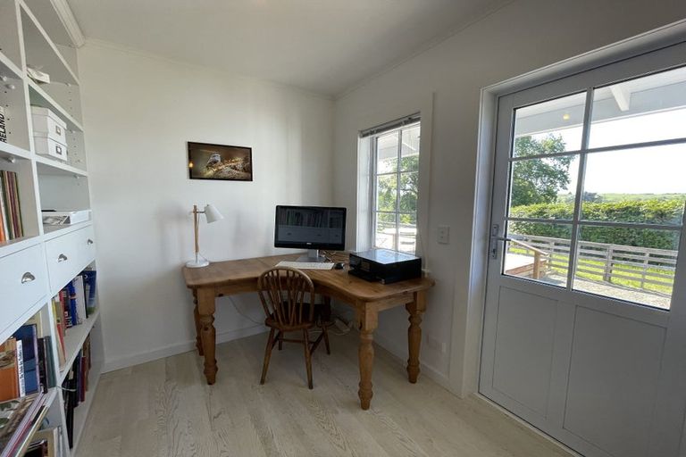 Photo of property in 164 Neudorf Road, Upper Moutere, 7175