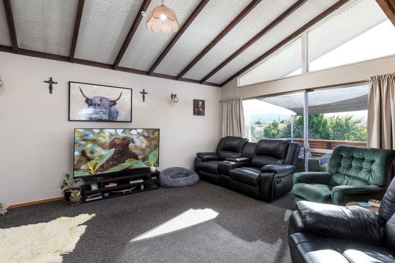 Photo of property in 11 Exeter Street, Waimate, 7924