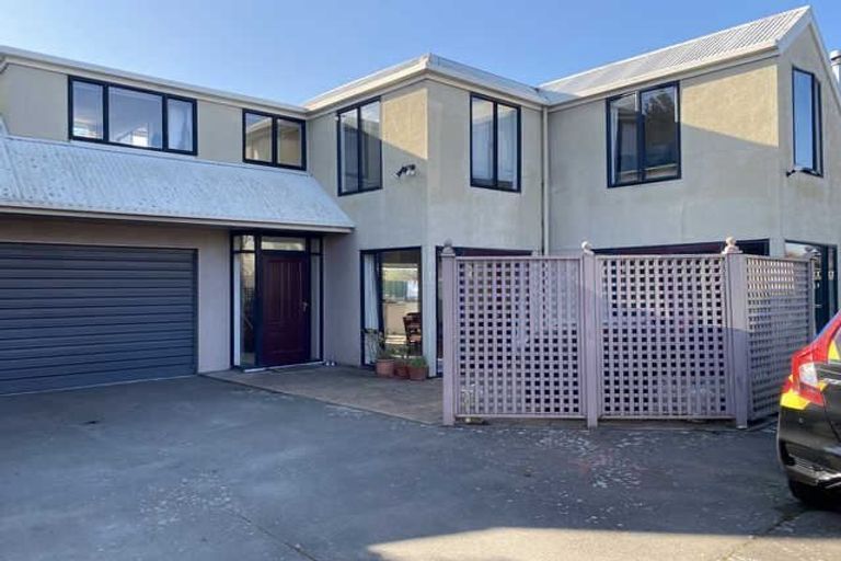 Photo of property in 1/30 Tomes Road, St Albans, Christchurch, 8052