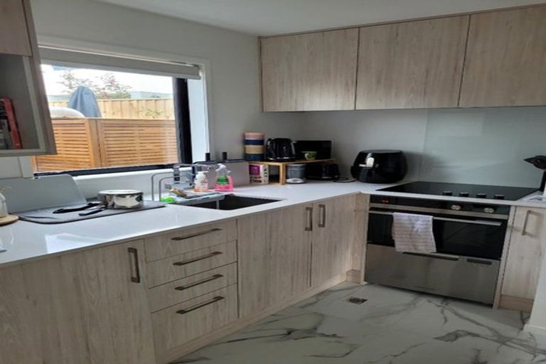 Photo of property in 10/41 Kervil Avenue, Te Atatu Peninsula, Auckland, 0610