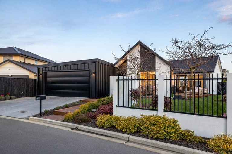 Photo of property in 6 Seville Lane, Casebrook, Christchurch, 8051