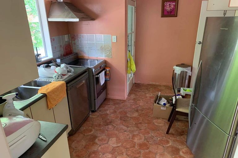 Photo of property in 8 Kingsley Street, Stokes Valley, Lower Hutt, 5019