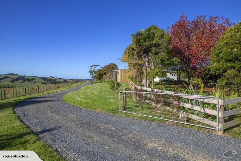 Photo of property in 66 Waiteitei Road, Wellsford, 0974