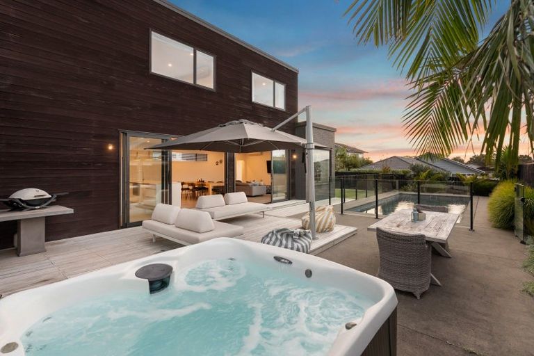 Photo of property in 32 Defender Crescent, Beachlands, Auckland, 2018