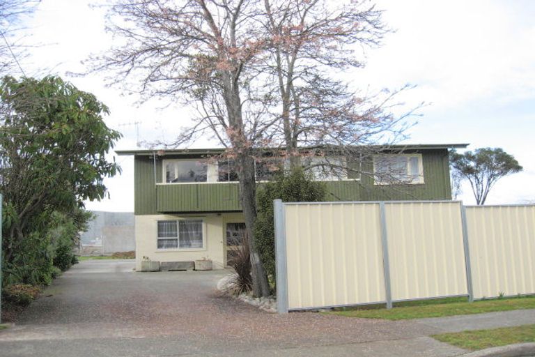 Photo of property in 30 Moana Crescent, Te Anau, 9600