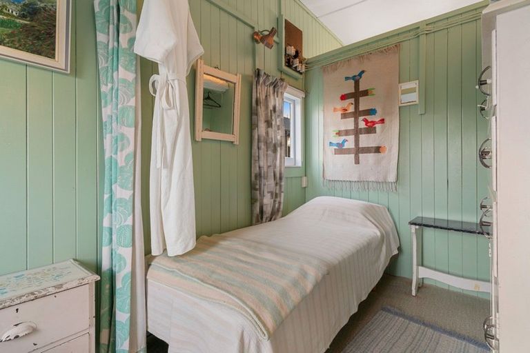 Photo of property in 52 Wairahi Road, Langs Beach, Waipu, 0582