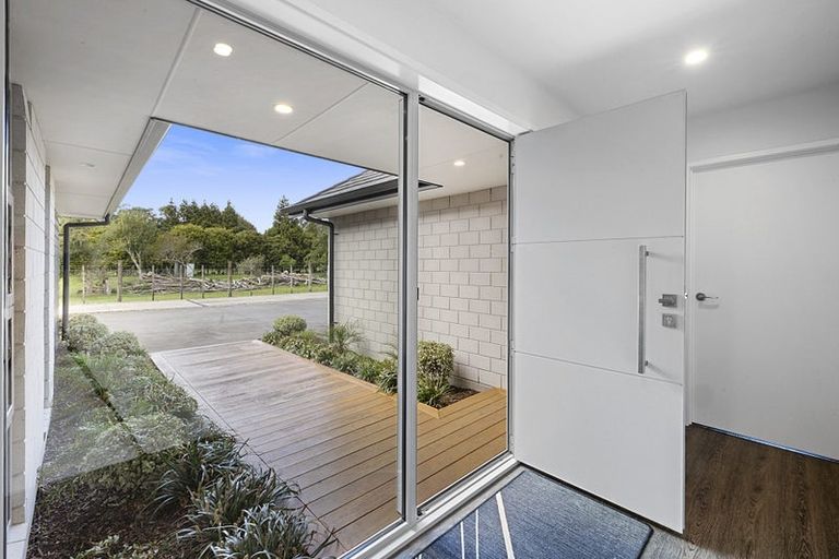 Photo of property in 7 Tupare Place, Highlands Park, New Plymouth, 4312