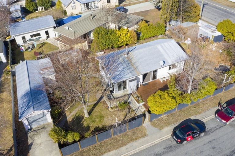 Photo of property in 19 Teal Crescent, Omarama, 9412