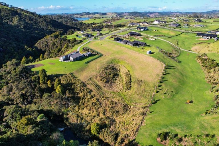 Photo of property in 17 Fernbird Grove, Kerikeri, 0294