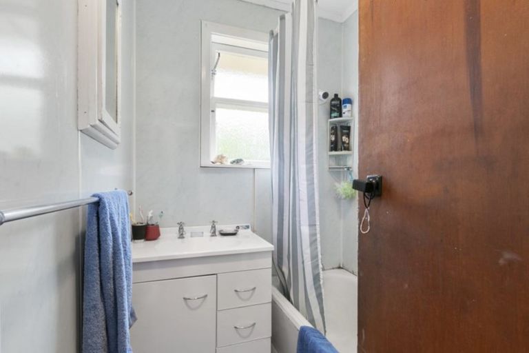 Photo of property in 47 Judd Crescent, Naenae, Lower Hutt, 5011