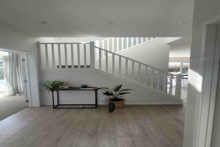 Photo of property in 11 Bianca Court, Karaka, Papakura, 2113