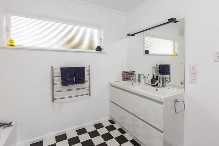 Photo of property in 55 Sunbrae Drive, Silverstream, Upper Hutt, 5019