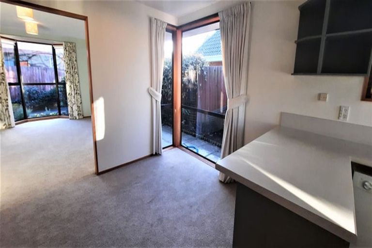 Photo of property in 226 Yaldhurst Road, Avonhead, Christchurch, 8042