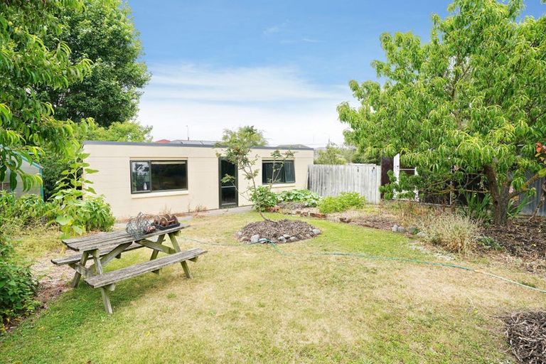 Photo of property in 96 Marlow Road, Aranui, Christchurch, 8061