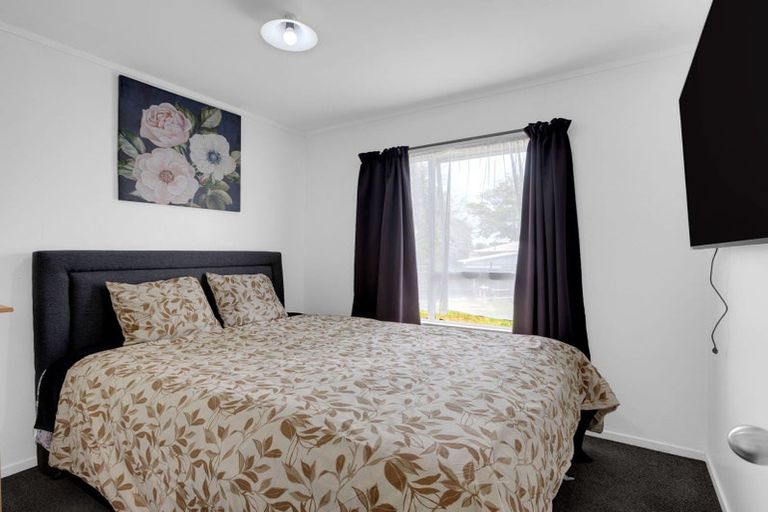 Photo of property in 33 Hyde Avenue, Nawton, Hamilton, 3200