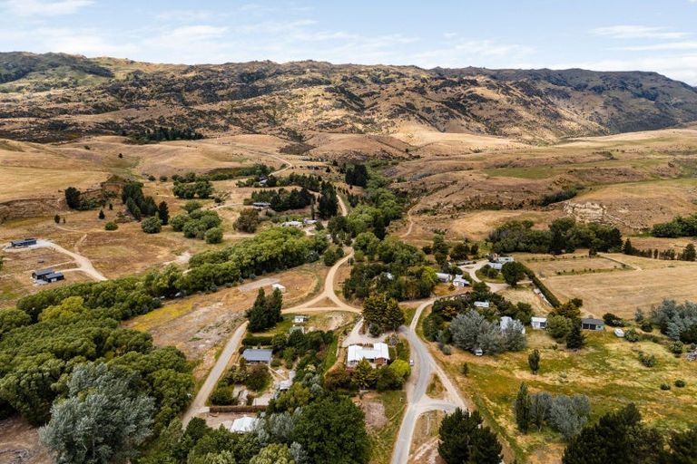 Photo of property in 21 Chirnside Terrace, Patearoa, Ranfurly, 9398