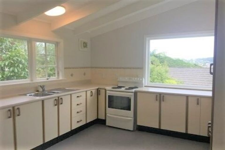 Photo of property in 77a Chamberlain Road, Karori, Wellington, 6012