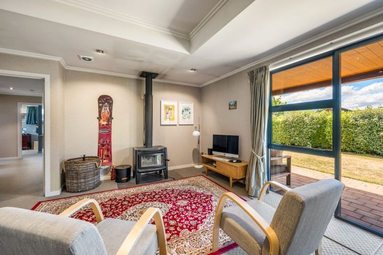 Photo of property in 2 Sherwin Avenue, Albert Town, Wanaka, 9305