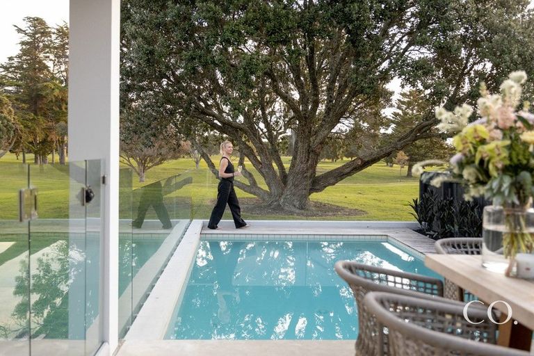 Photo of property in 194 Oceanbeach Road, Mount Maunganui, 3116