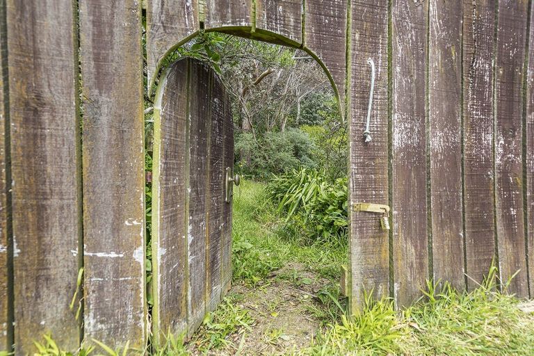 Photo of property in 13 De Castro Place, Titahi Bay, Porirua, 5022