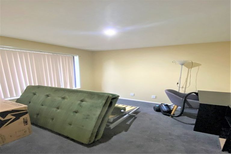 Photo of property in 8 Amdale Avenue, Broomfield, Christchurch, 8042