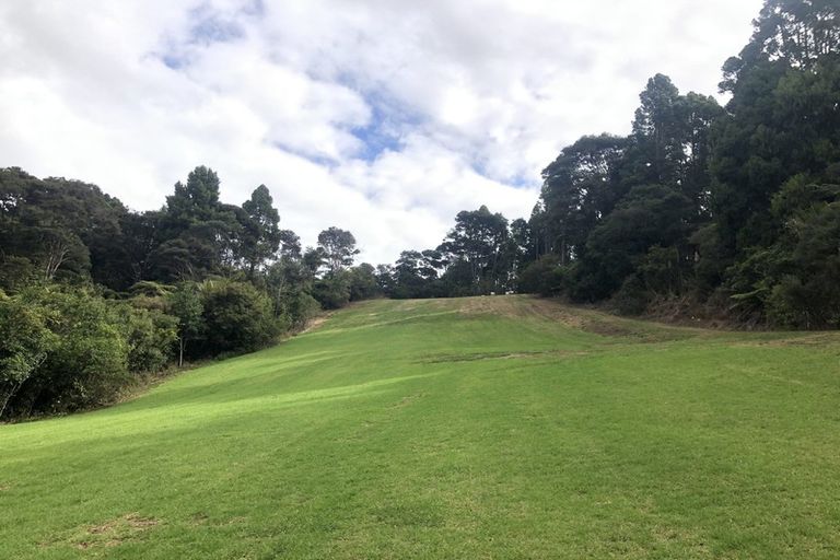 Photo of property in 152n Parker Road, Oratia, Auckland, 0604