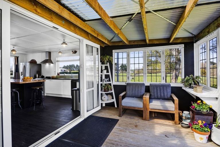 Photo of property in 2 Tayler Street, Eltham, 4322