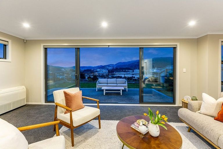 Photo of property in 18a Omaka Place, Aotea, Porirua, 5024